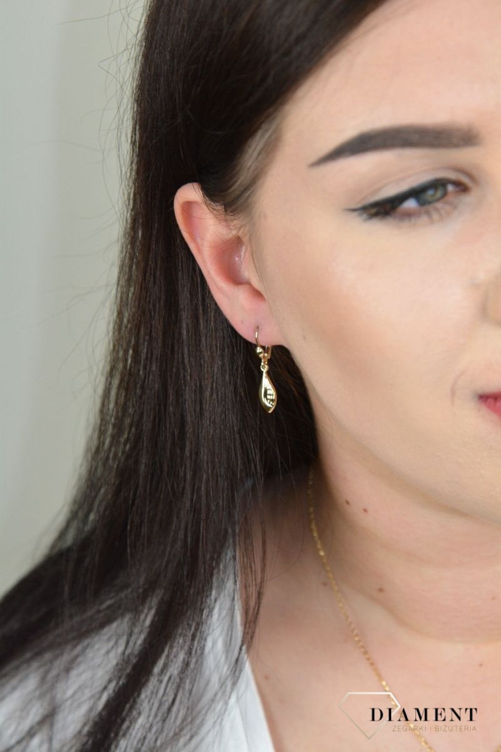 Złote kolczyki wiszące o ponadczasowym wzorze KL 9515.jpg